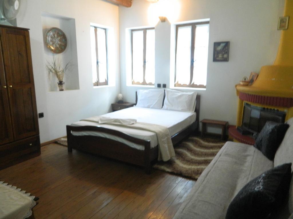 Guesthouse Klearchos Палеос-Пантелеймонас Экстерьер фото