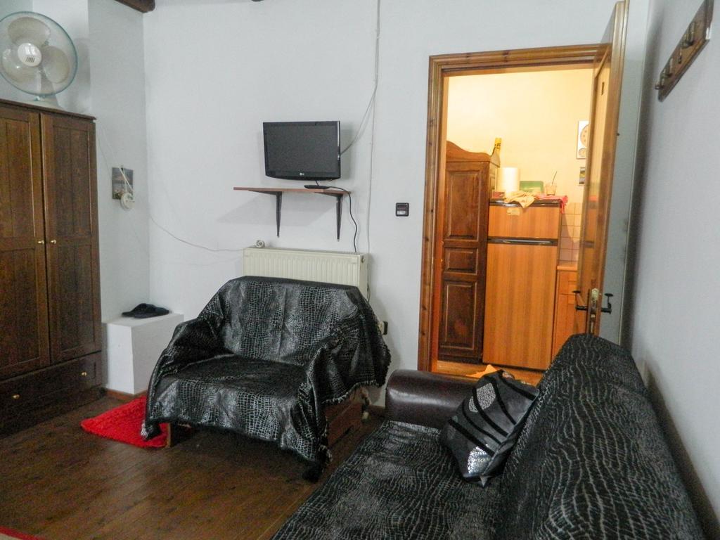 Guesthouse Klearchos Палеос-Пантелеймонас Экстерьер фото