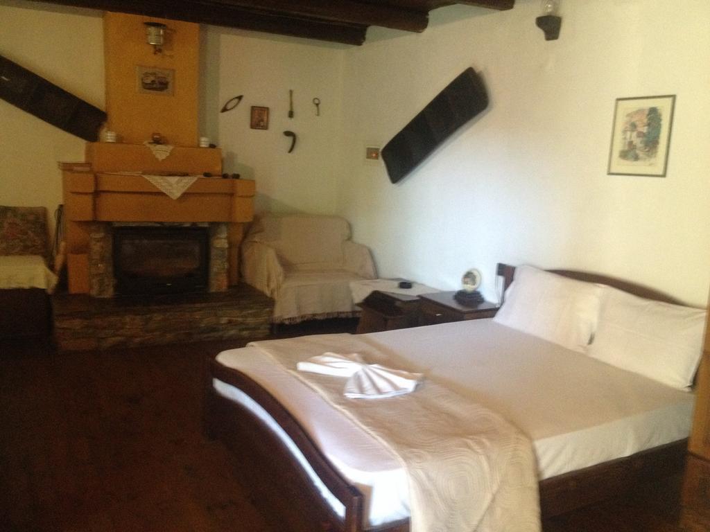 Guesthouse Klearchos Палеос-Пантелеймонас Экстерьер фото
